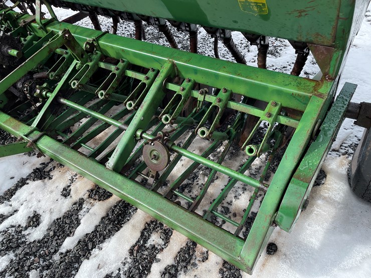 #150-•-oliver-64-grain-drill-(mason,-wi)-image-22