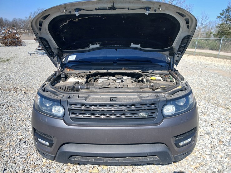 2016-land-rover-range-rover-image-17