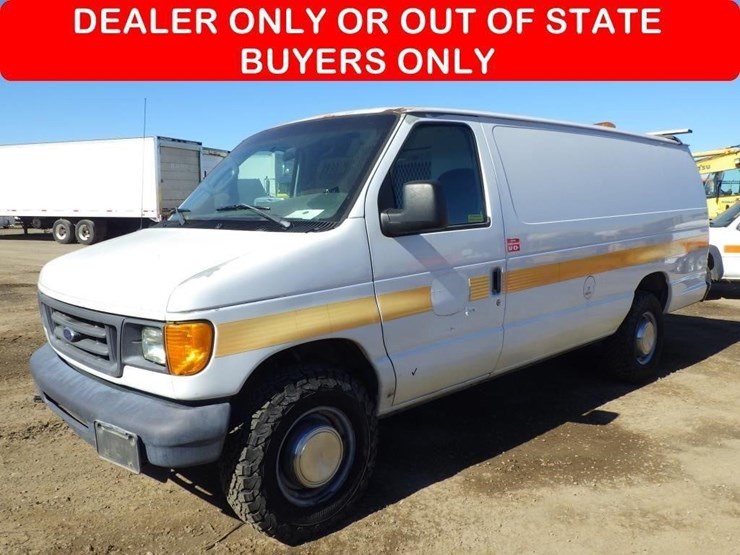 2006-ford-econoline-350-image-1