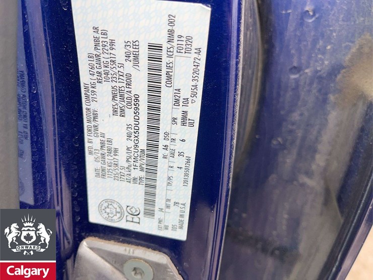 2013-ford-escape-se-image-24