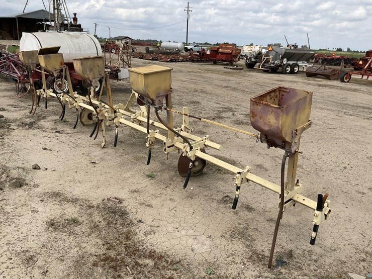 gandy-3-pt-8-row-30"-baiter-bar-image-5