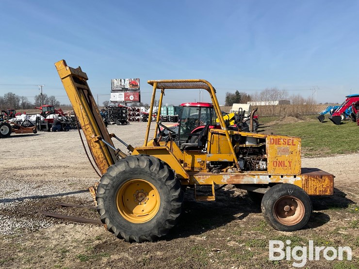 allis-chalmers-i-500-rough-terrain-forklift-image-8