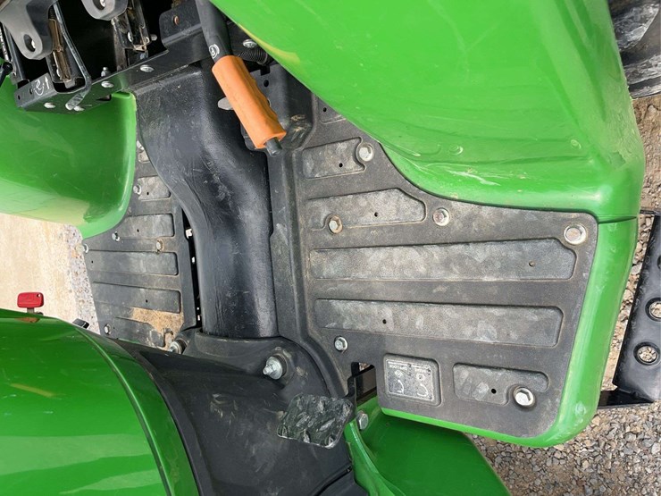 2021-john-deere-3032e-image-6