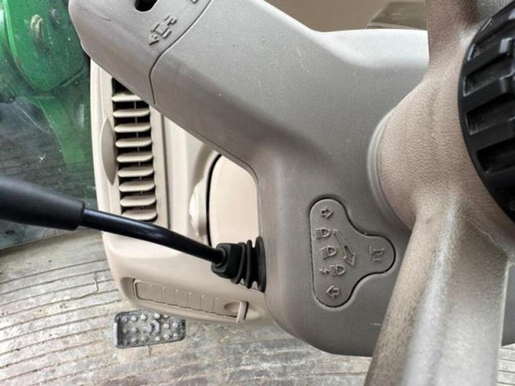 2020-john-deere-6130m-image-26