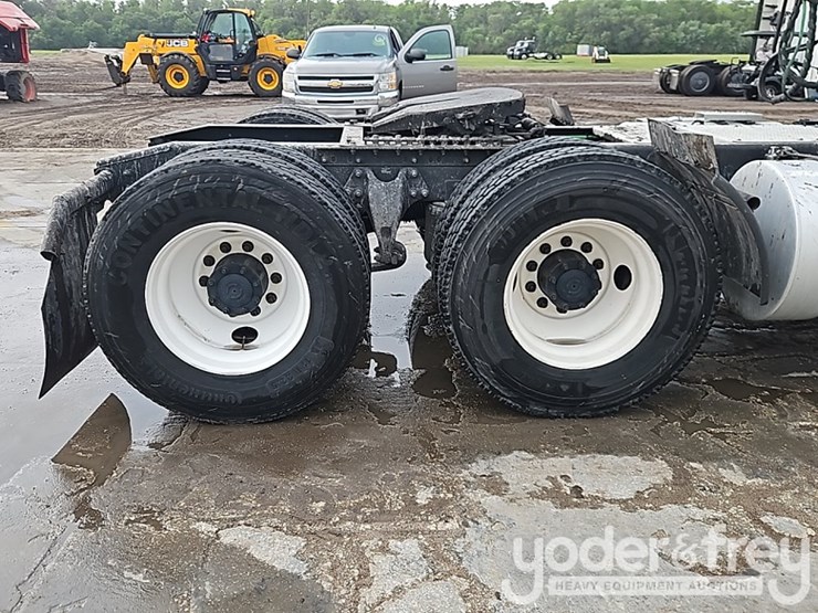 2019-international-lt-image-8