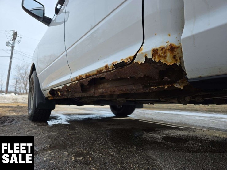 2010-dodge-ram-1500-image-11