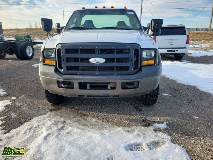 2006-ford-f550-image-3