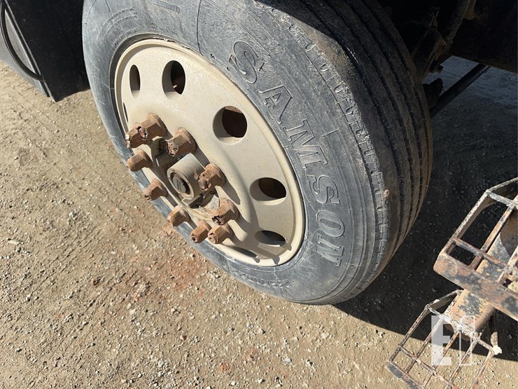 1999-kenworth-t800-image-37