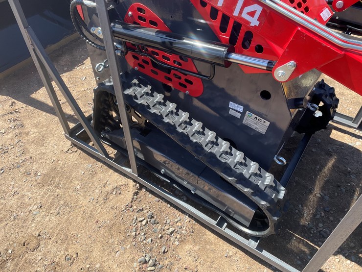 #366-•-unused-2026-agt-skid-steer-loader-(princeton,-mn)-image-8