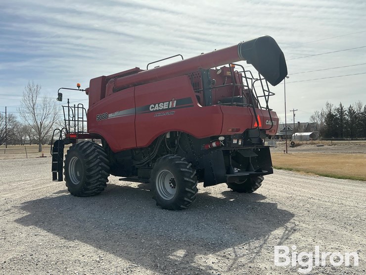 2012-case-ih-5088-image-7
