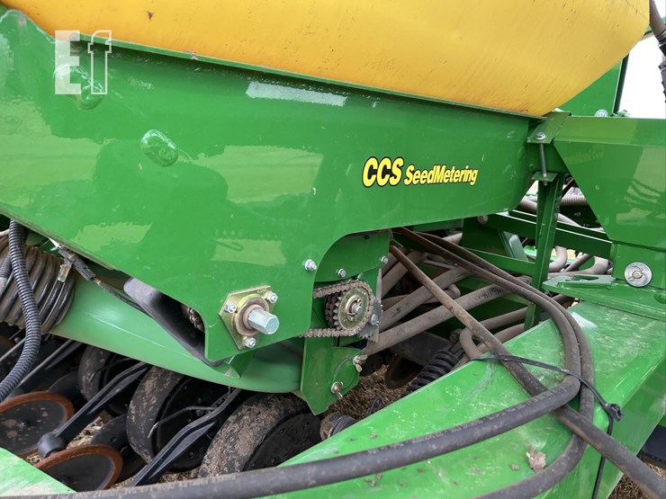 2014-john-deere-1990ccs-image-35