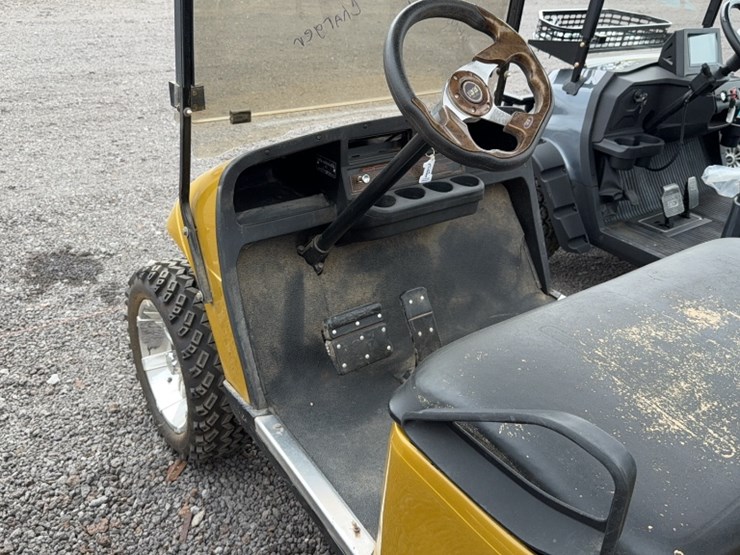 #3093-•-ez-go-4-seater-electric-golf-cart-image-9