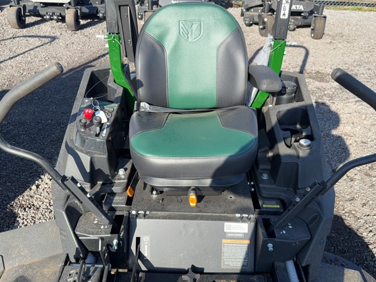 #4050-•-yakta-yxr-320-zero-turn-mower-image-6