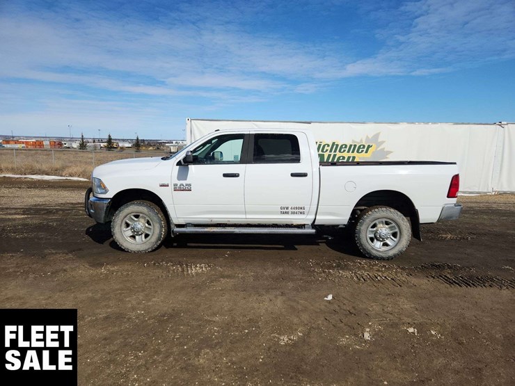 2015-dodge-2500-image-20