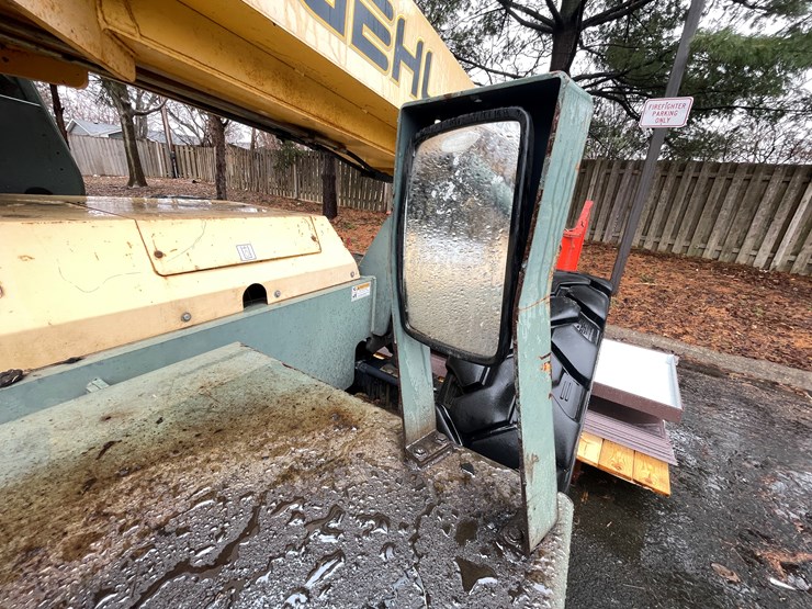 #2544-•-gehl-r56-xr42-telehandler-(columbia-heights,-mn)-image-25