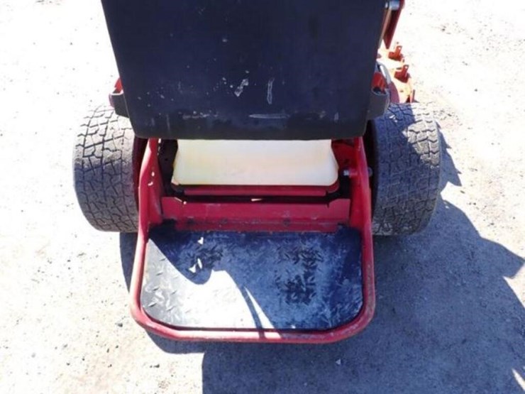 2021-toro-grand-stand-72505-stand-on-409347491-image-13