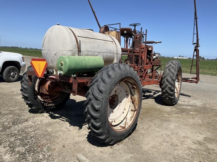 danzig-300g-poly-tank-s.p.-articulating-sprayer-image-7