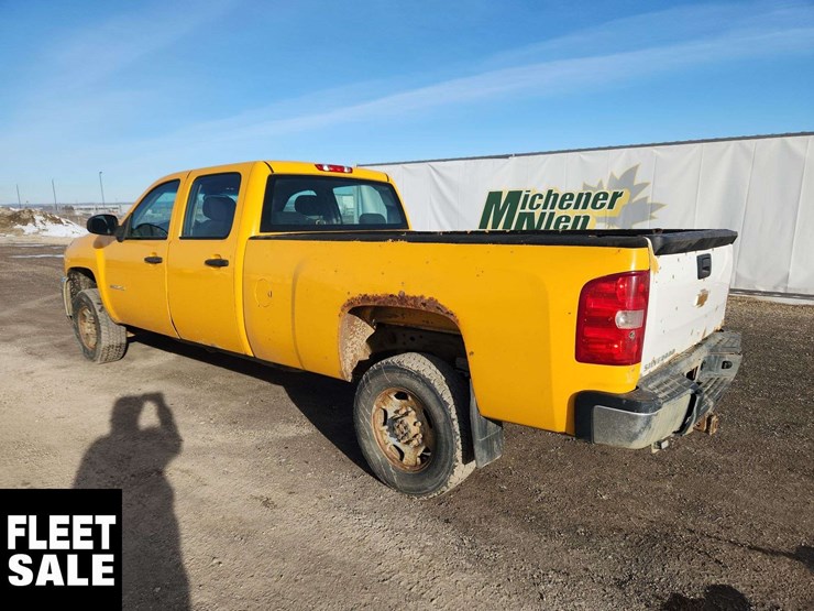 2012-chevrolet-silverado-2500hd-image-3