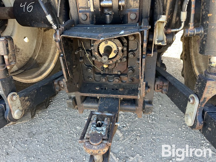 2014-new-holland-t8.275-image-19