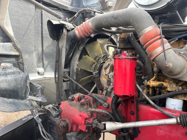 #240-•-2005-kenworth-truck-tractor-(has-mn-title)-(mora,-mn)-image-21