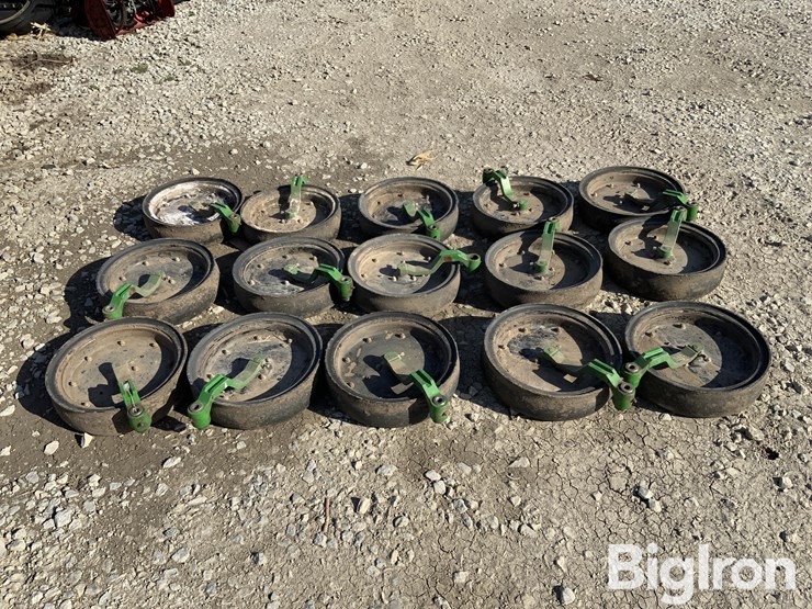 john-deere-1710-image-14