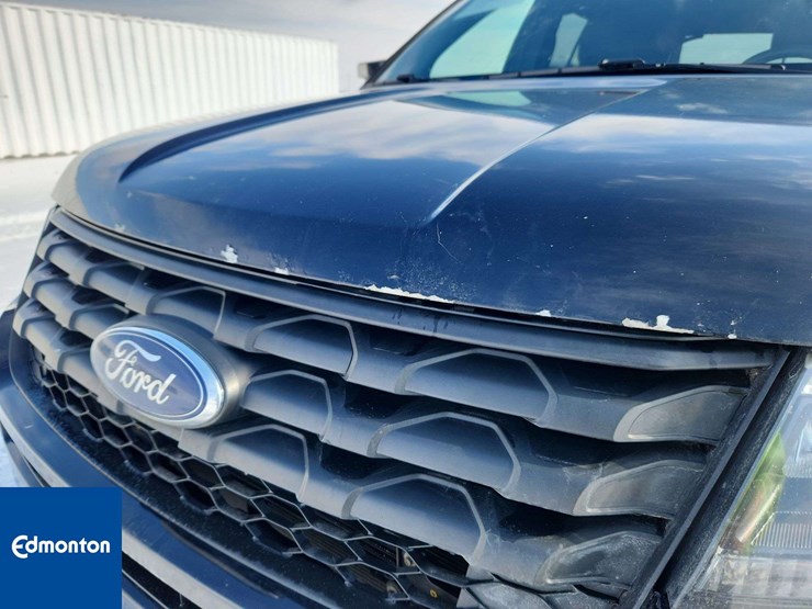 2018-ford-explorer-image-43