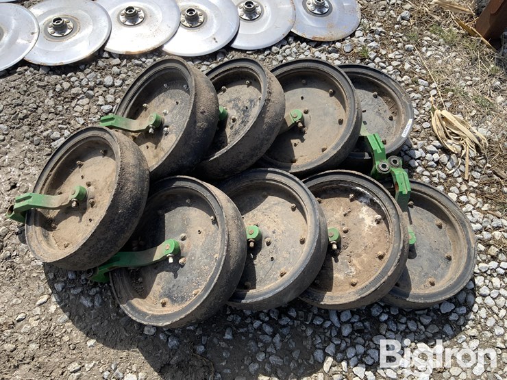 john-deere-1710-image-9