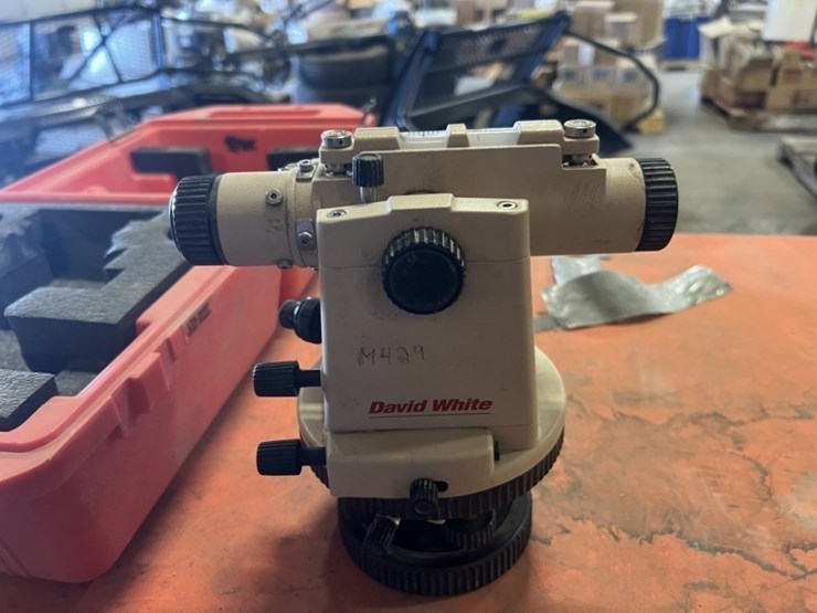 david-white-lt8-300p-level-transit-image-3