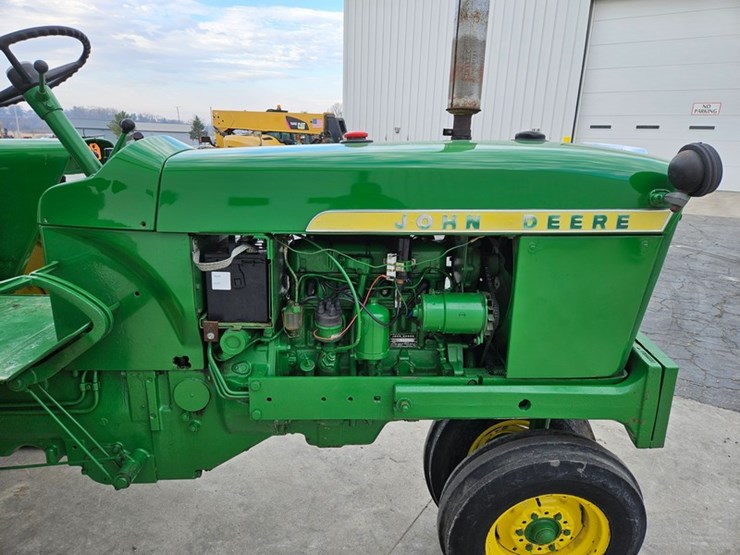 1961-john-deere-2010-image-13