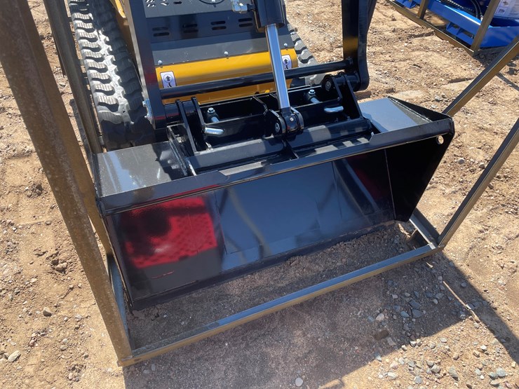 #374-•-unused-2026-cfg-skid-steer-loader-(princeton,-mn)-image-5