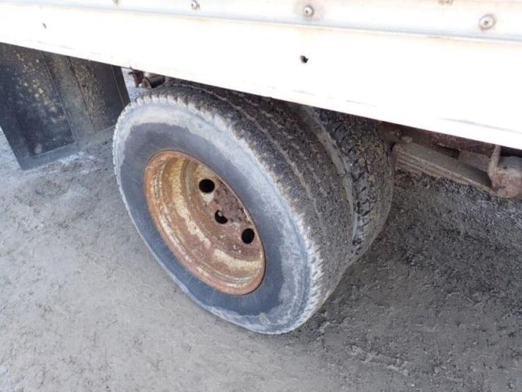 2001-ford-e350-image-35