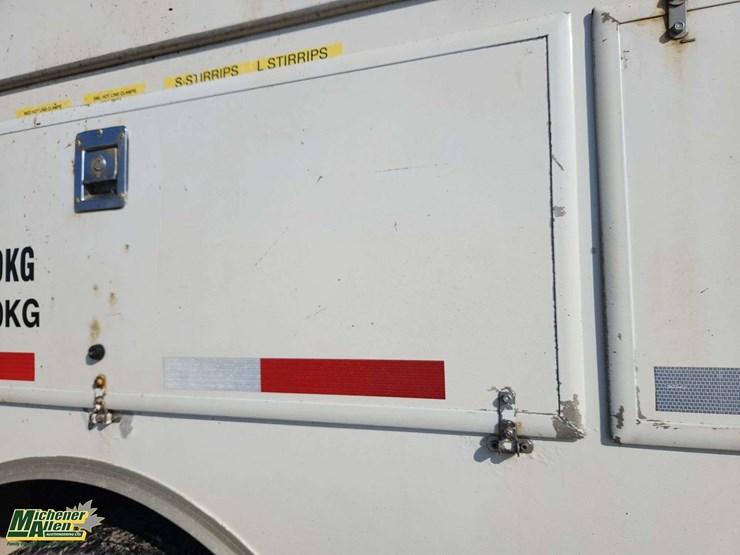 2006-international-durastar-4300-image-62