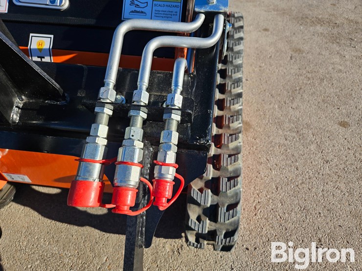 2025-massey-ferguson-730-image-11