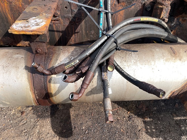 #242-•-2000-sterling-truck-tractor-(has-mn-title)-(mora,-mn)-image-25