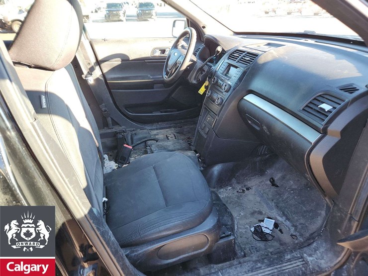 2018-ford-explorer-image-19