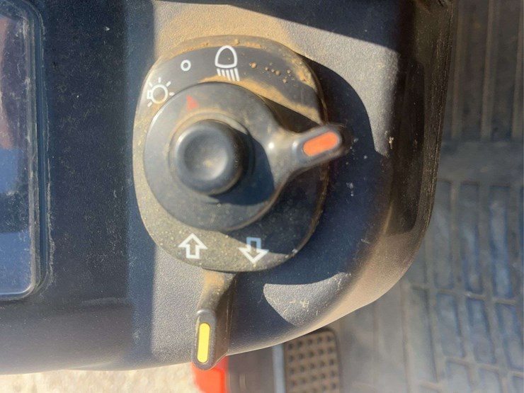 kubota-b2320-image-16