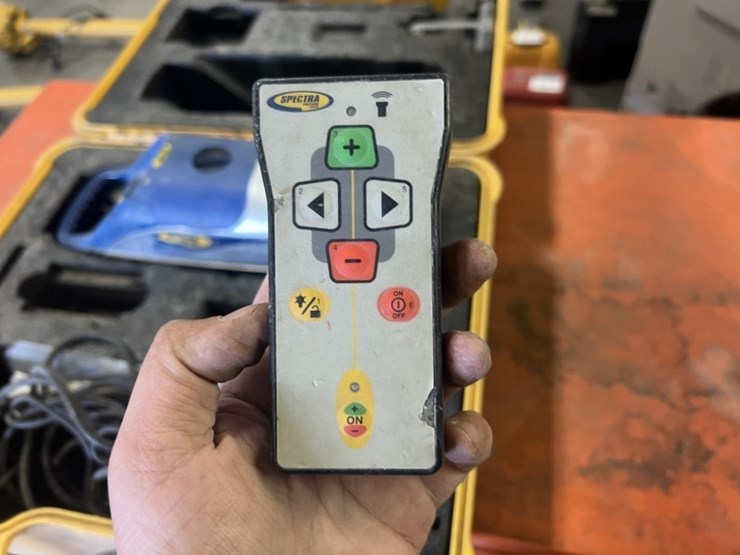 spectra-precision-dg711-laser-image-5