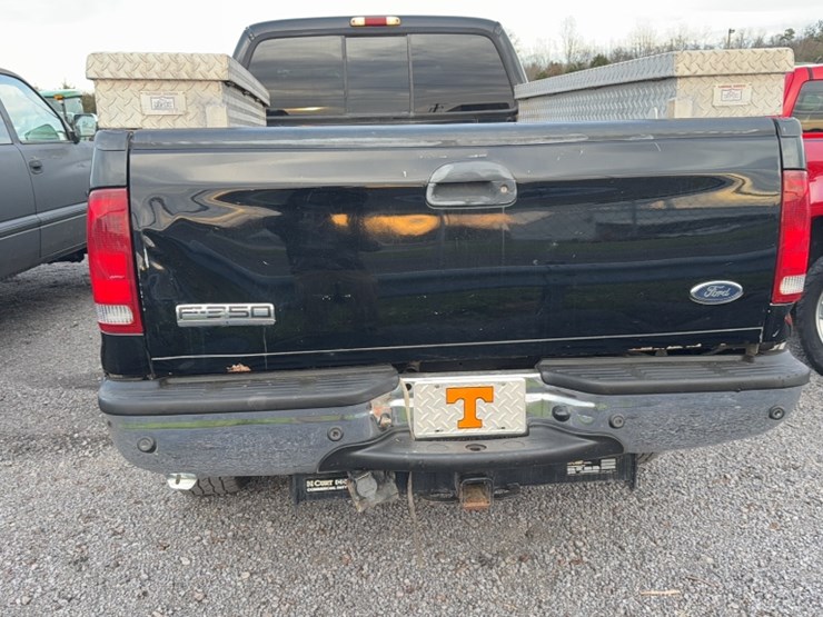 2006-ford-f350-image-10