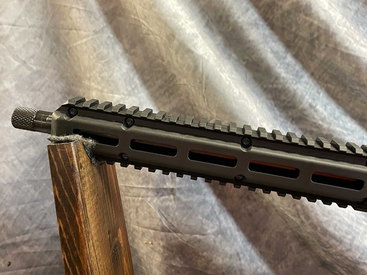 #10070-•-keltec-sub-2000,-9mm-luger-semi-auto-rifle,-sn:-25e4109-image-11