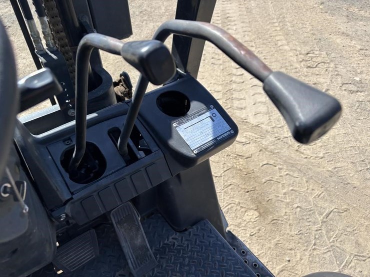 2007-nissan-mcp1f2a25lv-image-23