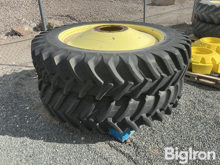 14.9-r-46-axle-mount-dual-rims-&-tires-image-3