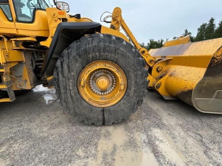 2012-volvo-l220g-image-20