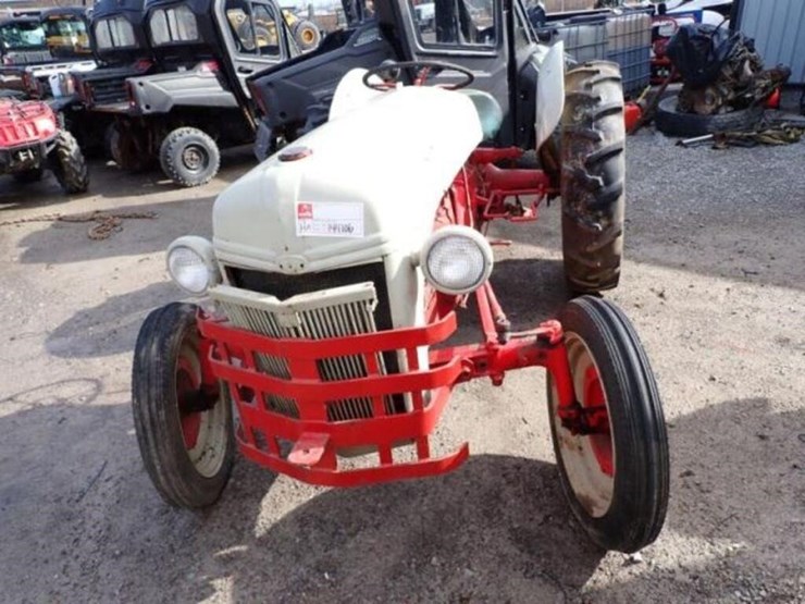 ford-tractor-image-2