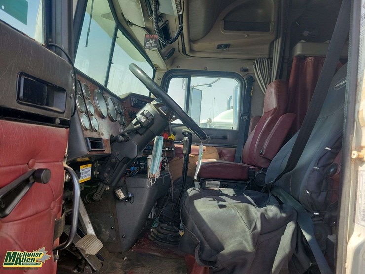 1999-international-9400-image-16