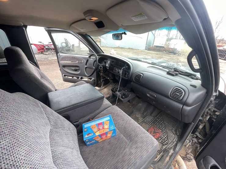 #204-•-1998-dodge-ram-truck-(has-wi-title)-(denmark,-wi)-image-40