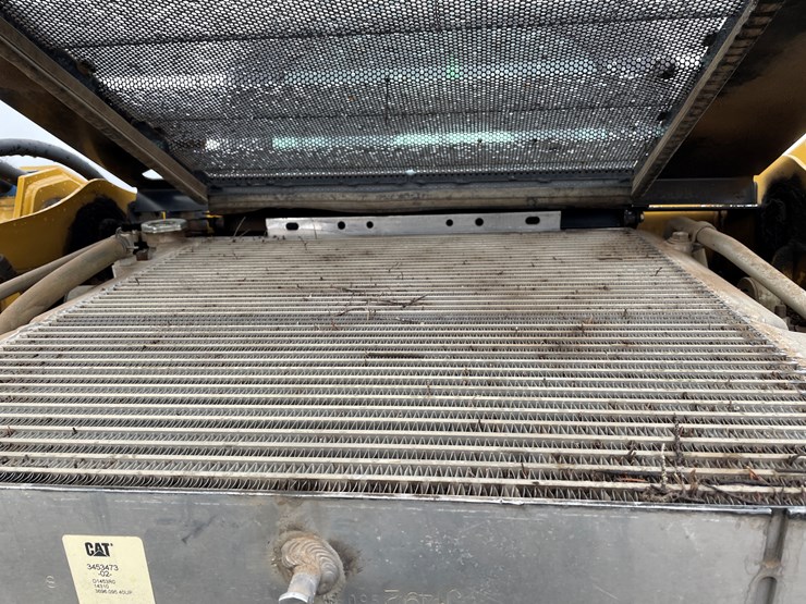 2015-caterpillar-279d-image-22