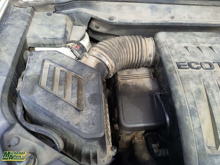 2013-chevrolet-equinox-image-24