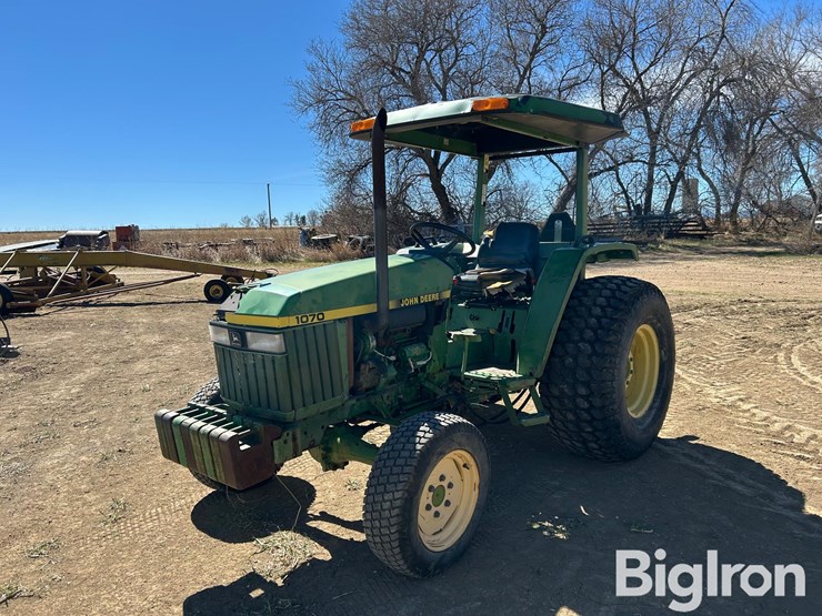 john-deere-1070-image-1