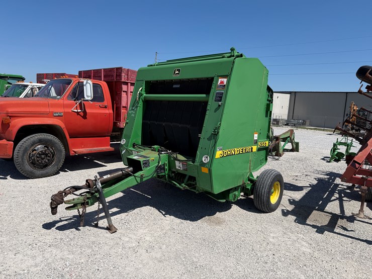 john-deere-556-image-1