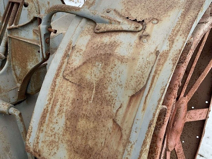 fordson-(usa)-parts-tractor-image-12